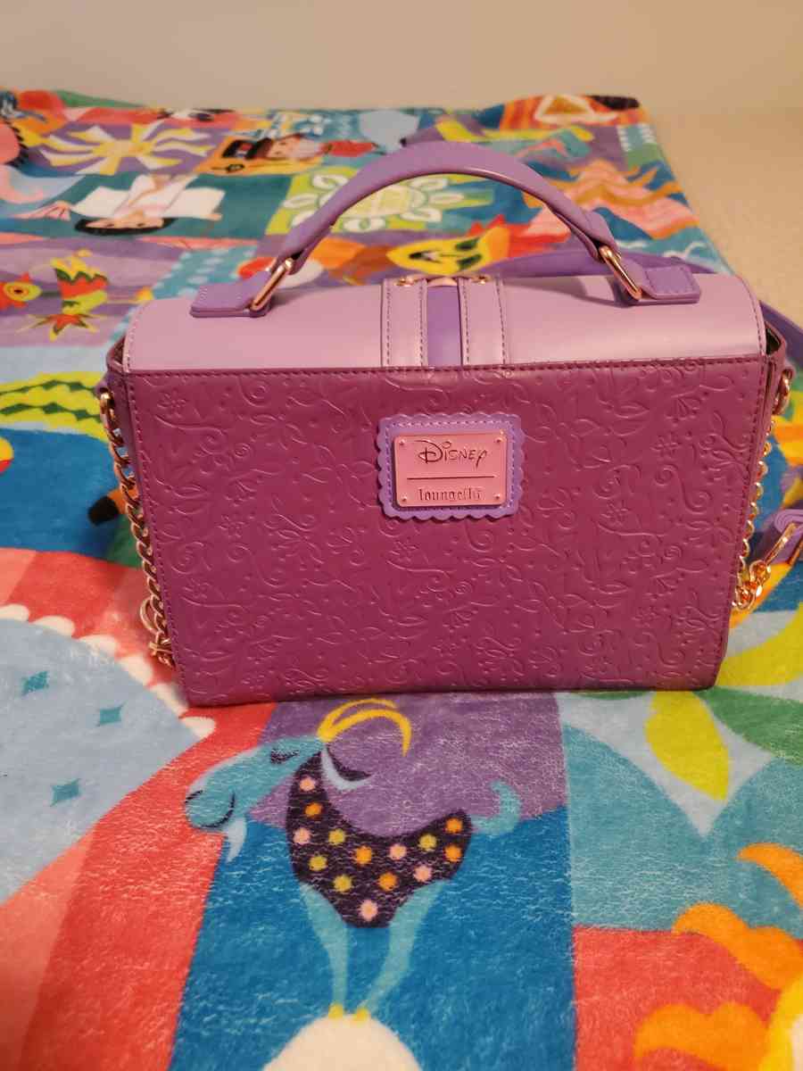 Tangled Magic Flower crossbody - San Diego, California - FleaMarketBay