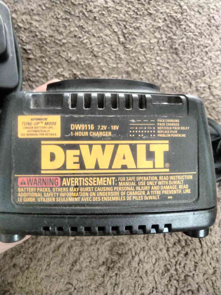DeWalt drill - Cleveland, Ohio - FleaMarketBay