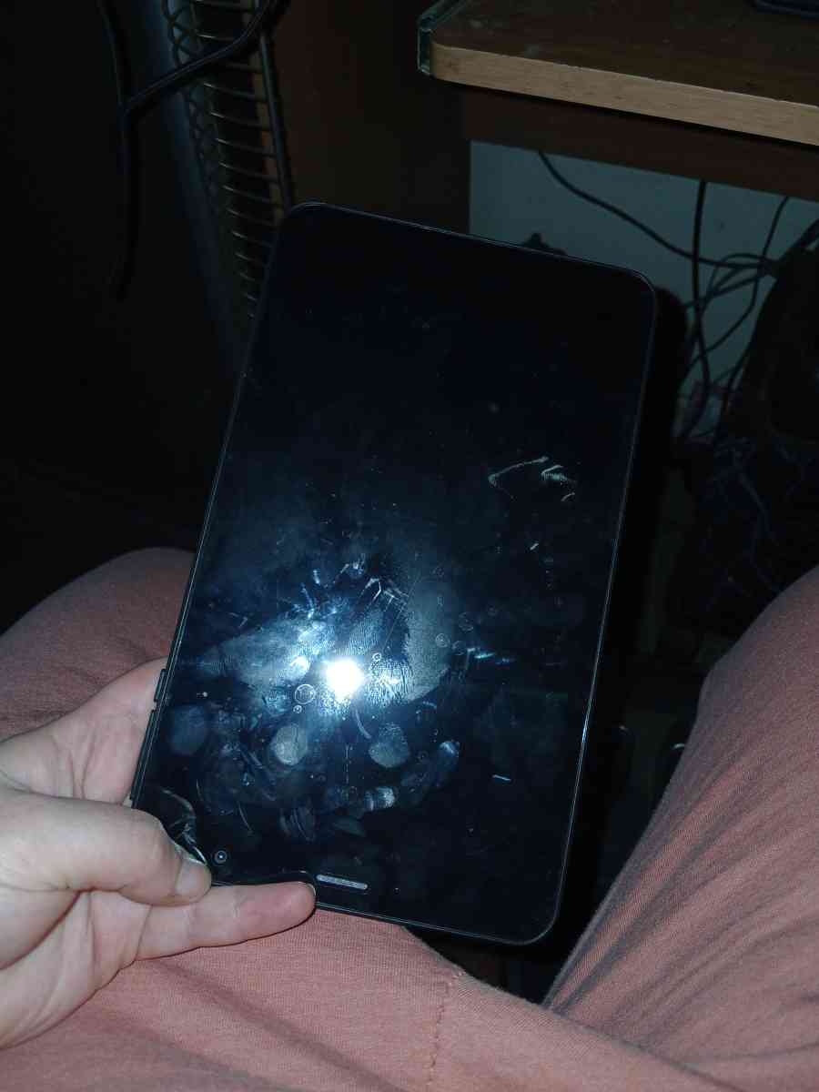 tablet - Flint, Michigan - FleaMarketBay