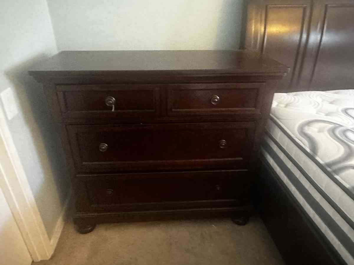 New Ashley 5PCS  Bedroom set - San Jose, California - FleaMarketBay