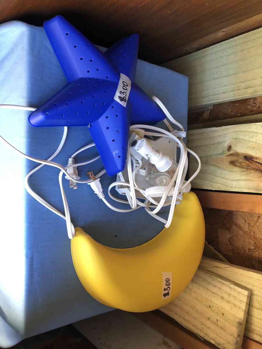 Garage Sale a lot of stuff - Bolingbrook, Illinois - FleaMarketBay