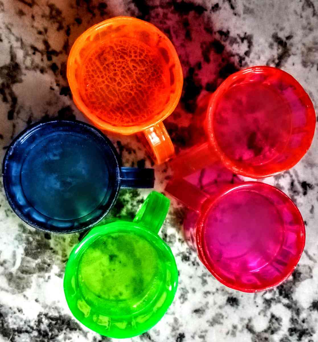 5 A and W All American Food Colorful Mini Mugs - Muldrow, Oklahoma - FleaMarketBay