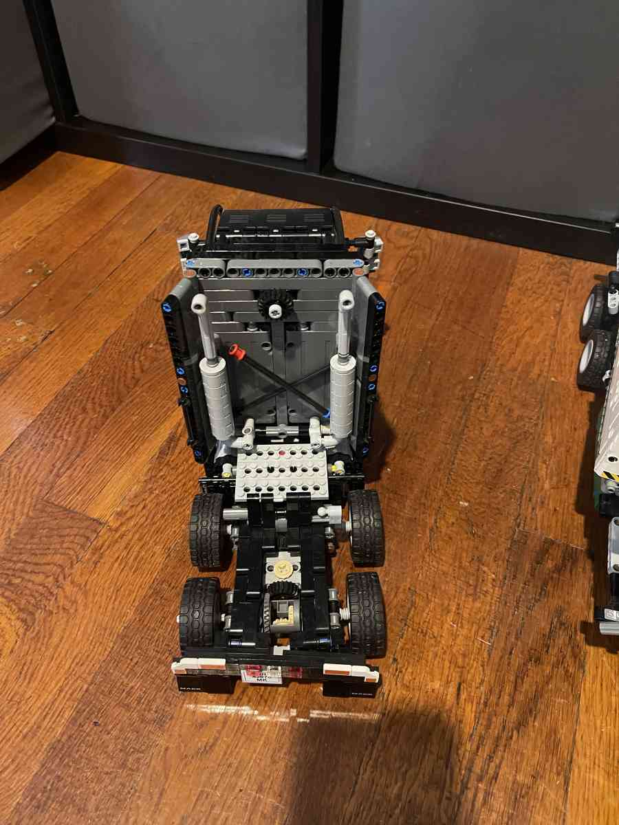 built Lego technic Mack anthem truck - Lyndhurst, New Jersey - FleaMarketBay