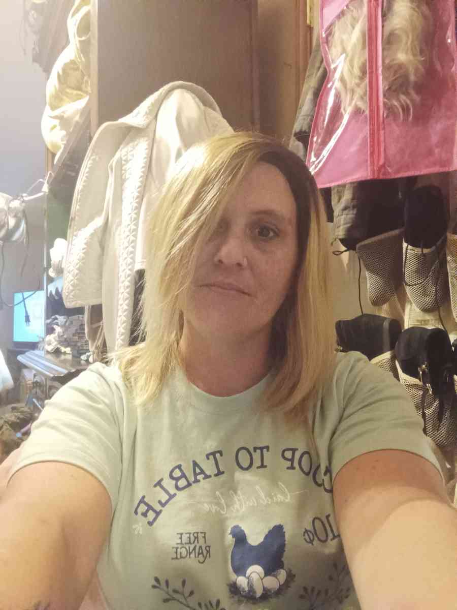 short real hair wig - Deep Run, North Carolina