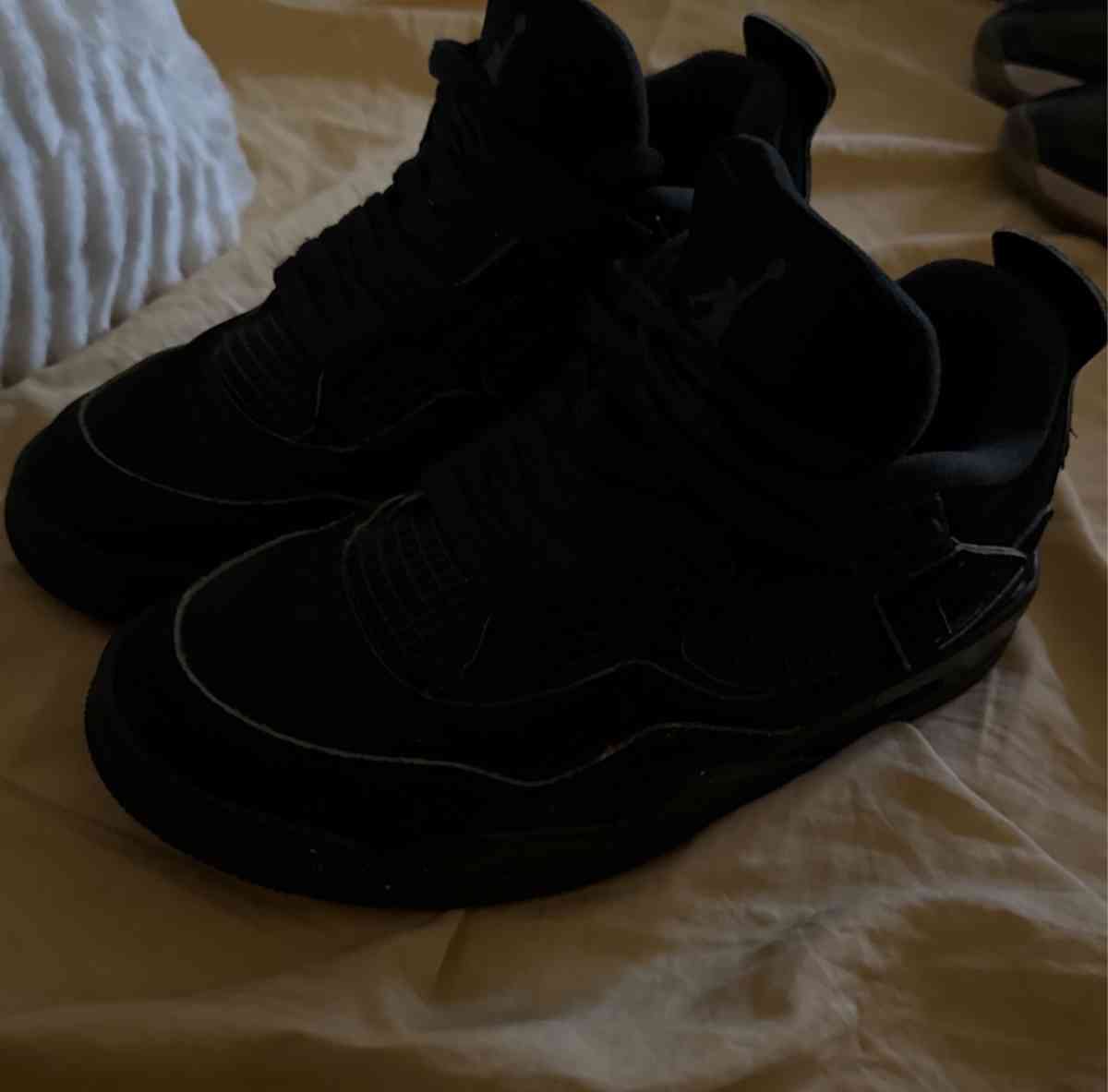 SMALL SHOE BUNDLE - Davis, California - FleaMarketBay