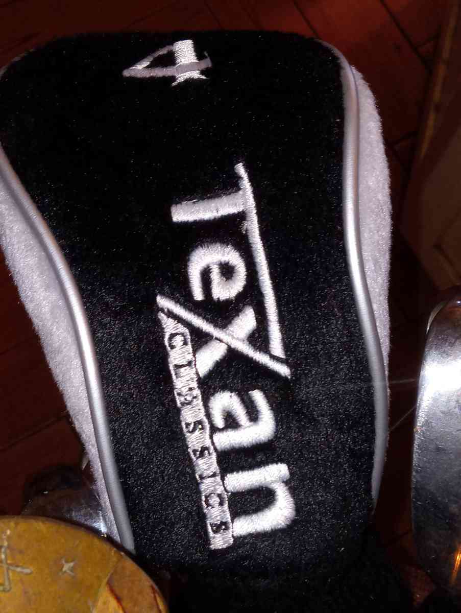 golf bags and clubs - Santa Paula, California - FleaMarketBay