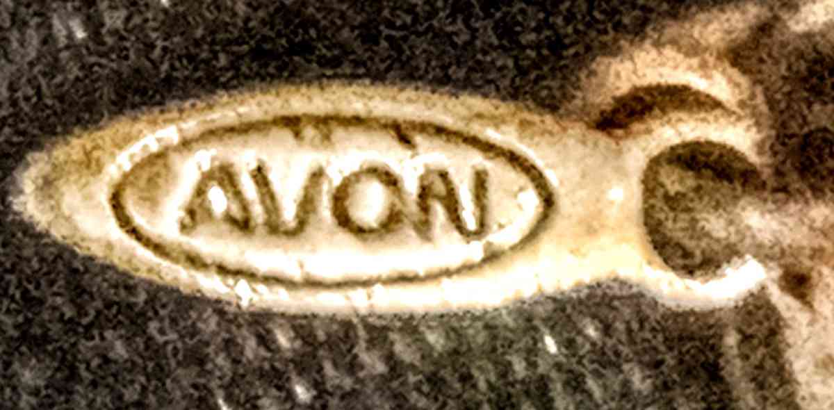 Avon Tiger Eye Pendant with 3 Beaded Strands - Muldrow, Oklahoma - FleaMarketBay