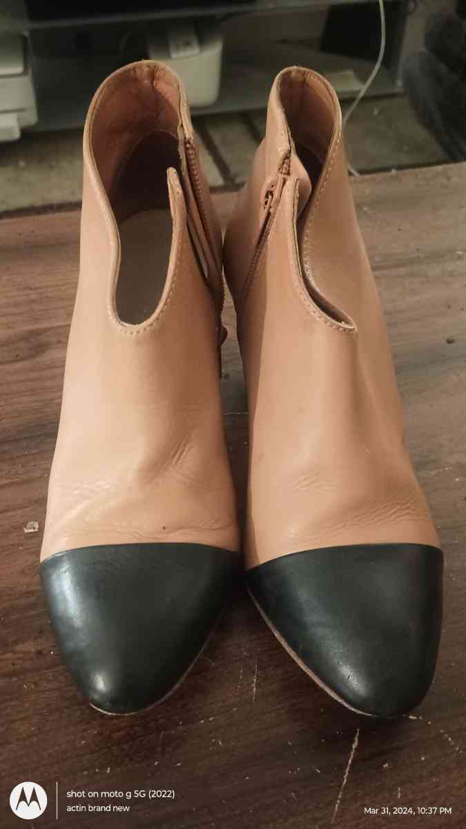 loeffer Randall leather ankle boots - Aurora, Colorado - FleaMarketBay