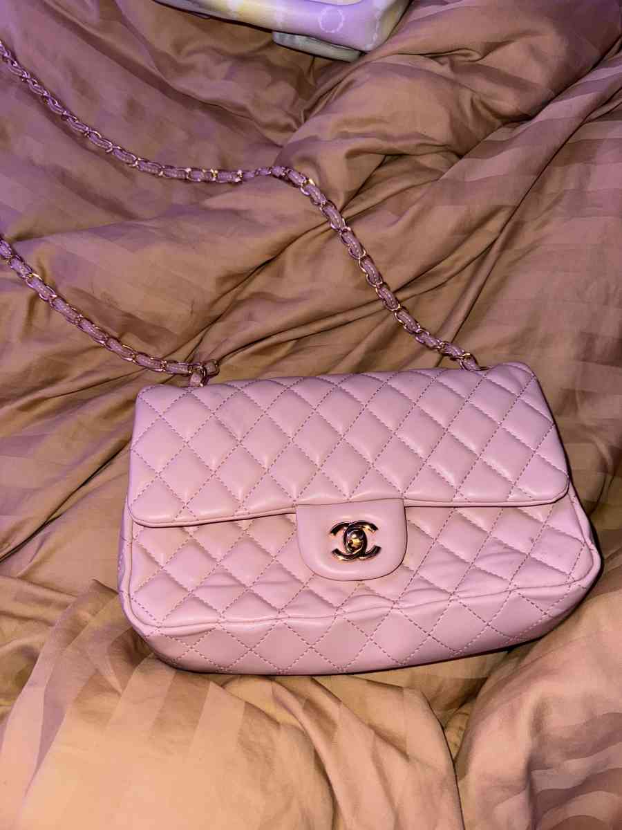 CHANEL classic double Flap  Medium pink caviar gold hw vinta