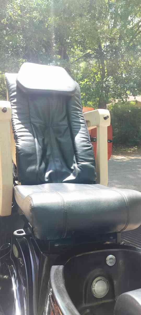 Pacific MX hypeless Petty Manny massaging spa - Milton, Florida - FleaMarketBay