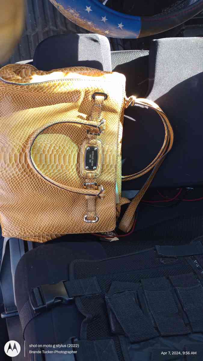 Real Michael kors alligator skin yellow purse - Greenville, Texas - FleaMarketBay