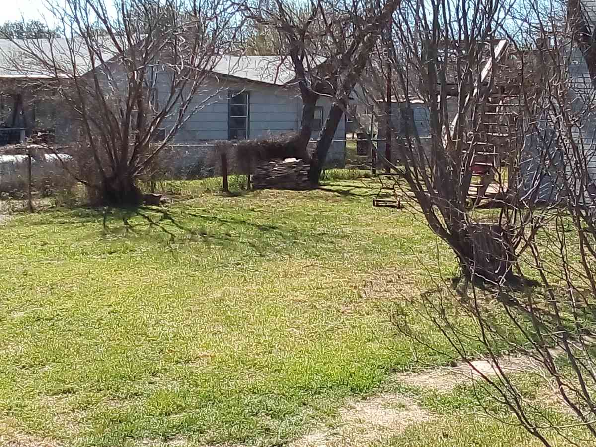 Three Bedroom Loft for rent - San Angelo, Texas - FleaMarketBay