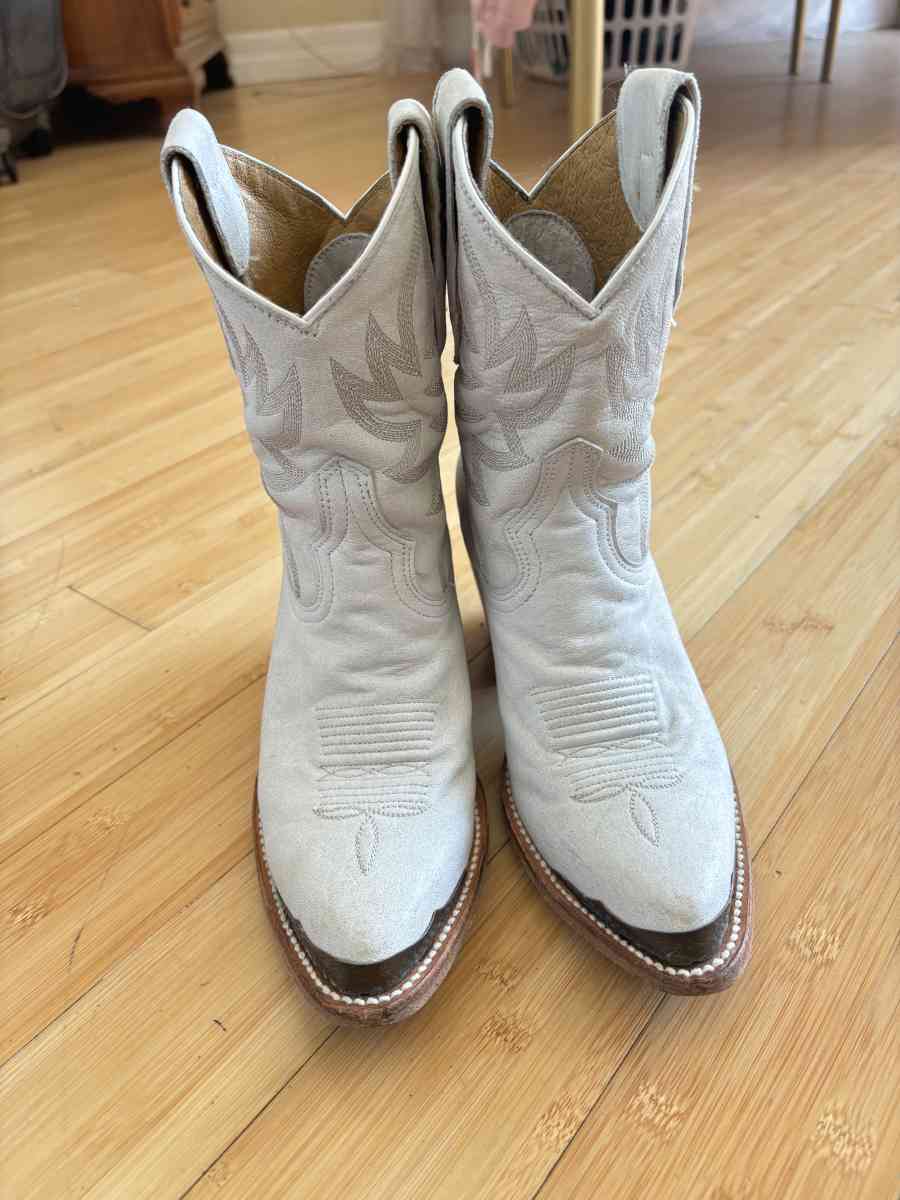 Women Boots - Cocoa, Florida