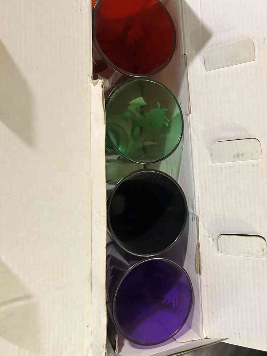 4 Set Hatchetman Pint Glasses - Buffalo, New York - FleaMarketBay