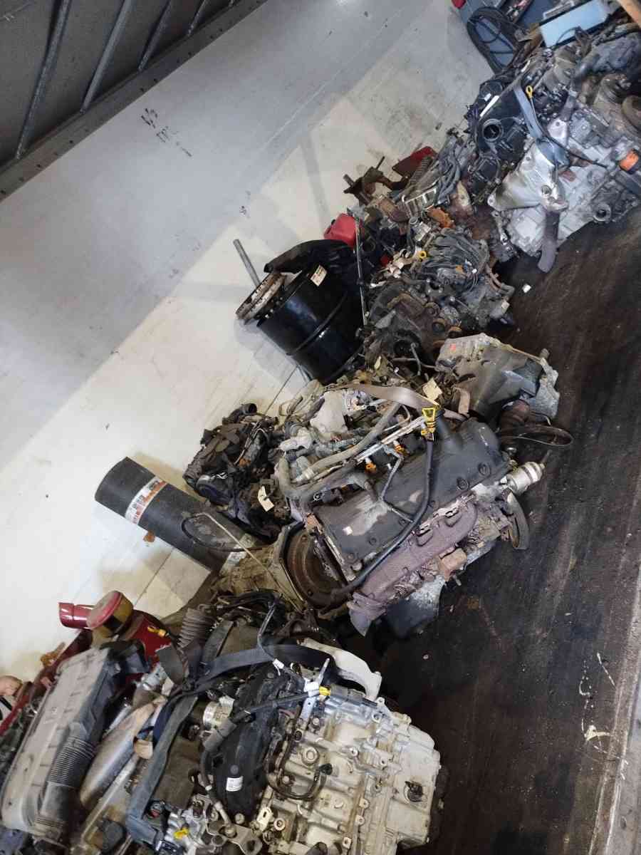 auto spare parts - Albany, Illinois - FleaMarketBay