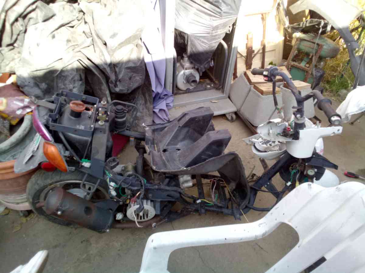 I have three scooters for sale one is a lambretta two is a s - Acampo, California