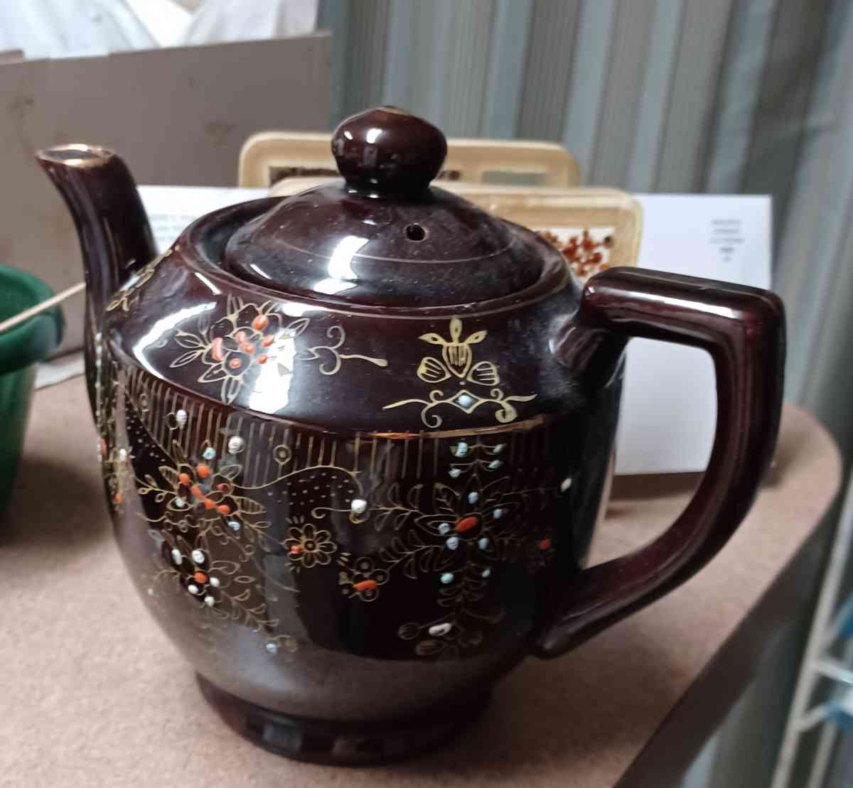 tea pots - Lexington, South Carolina - FleaMarketBay