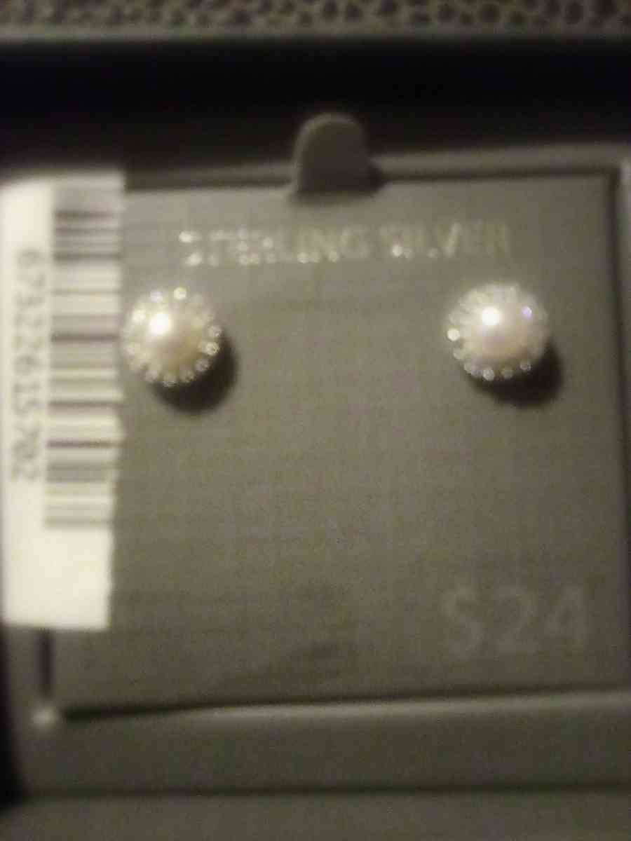 diamond cut pearl sterling silver earings - Hackberry, Louisiana