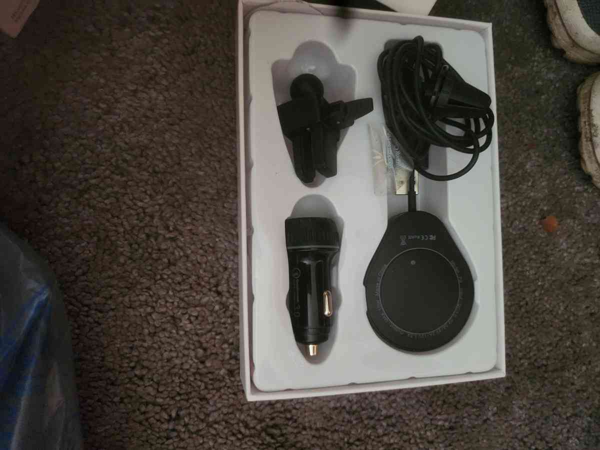 wireless charger - Madison, Indiana