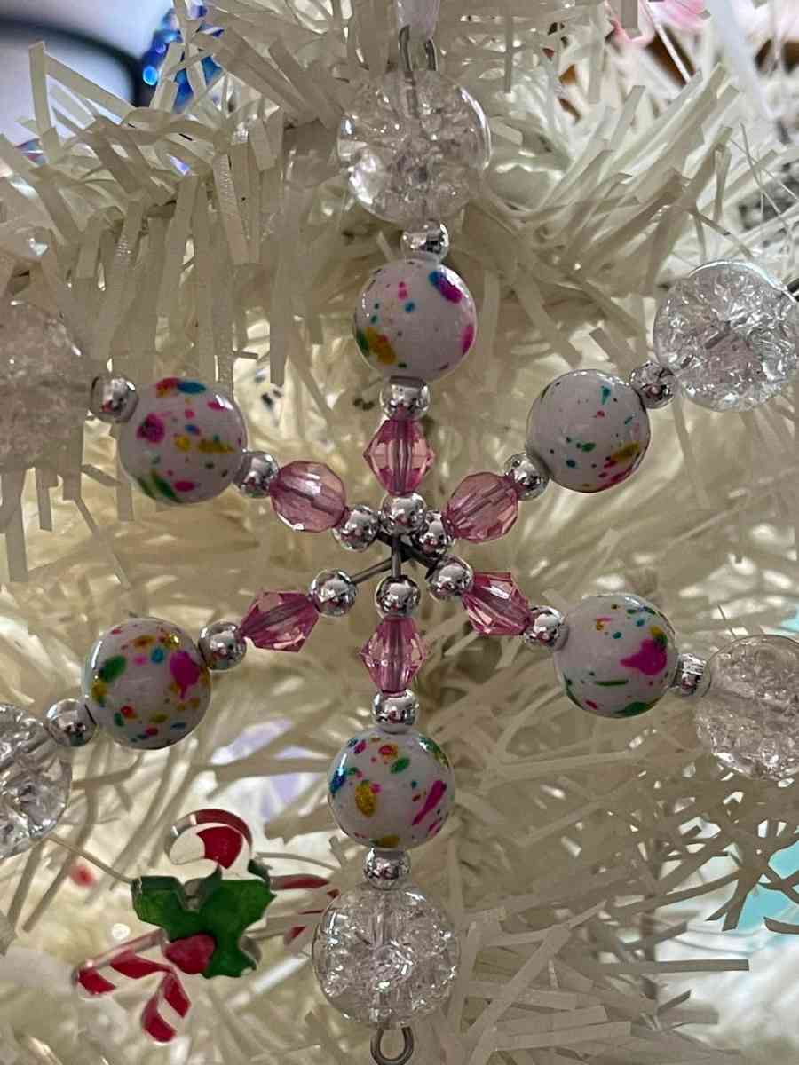 Christmas ornaments - Somerville, Tennessee - FleaMarketBay