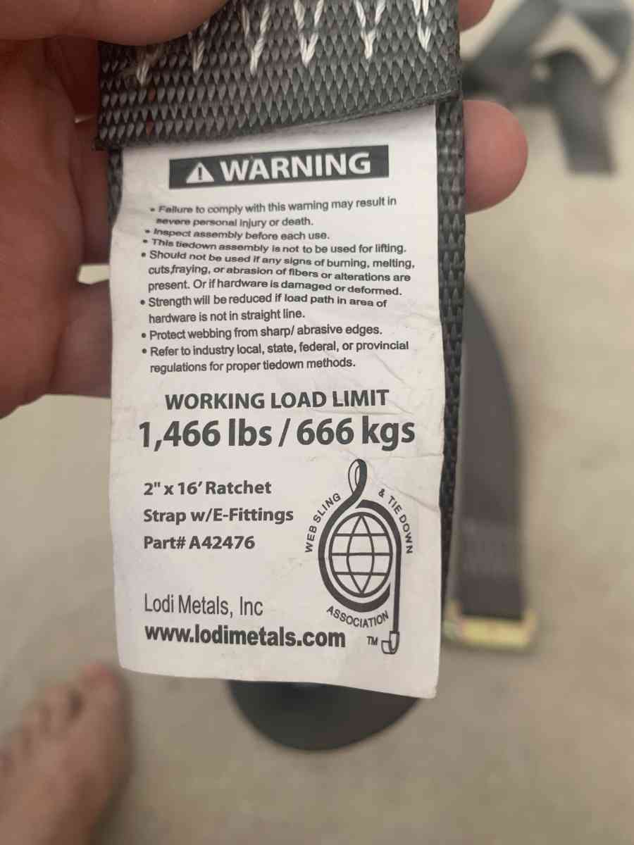 E Tracks straps - Miami, Florida - FleaMarketBay