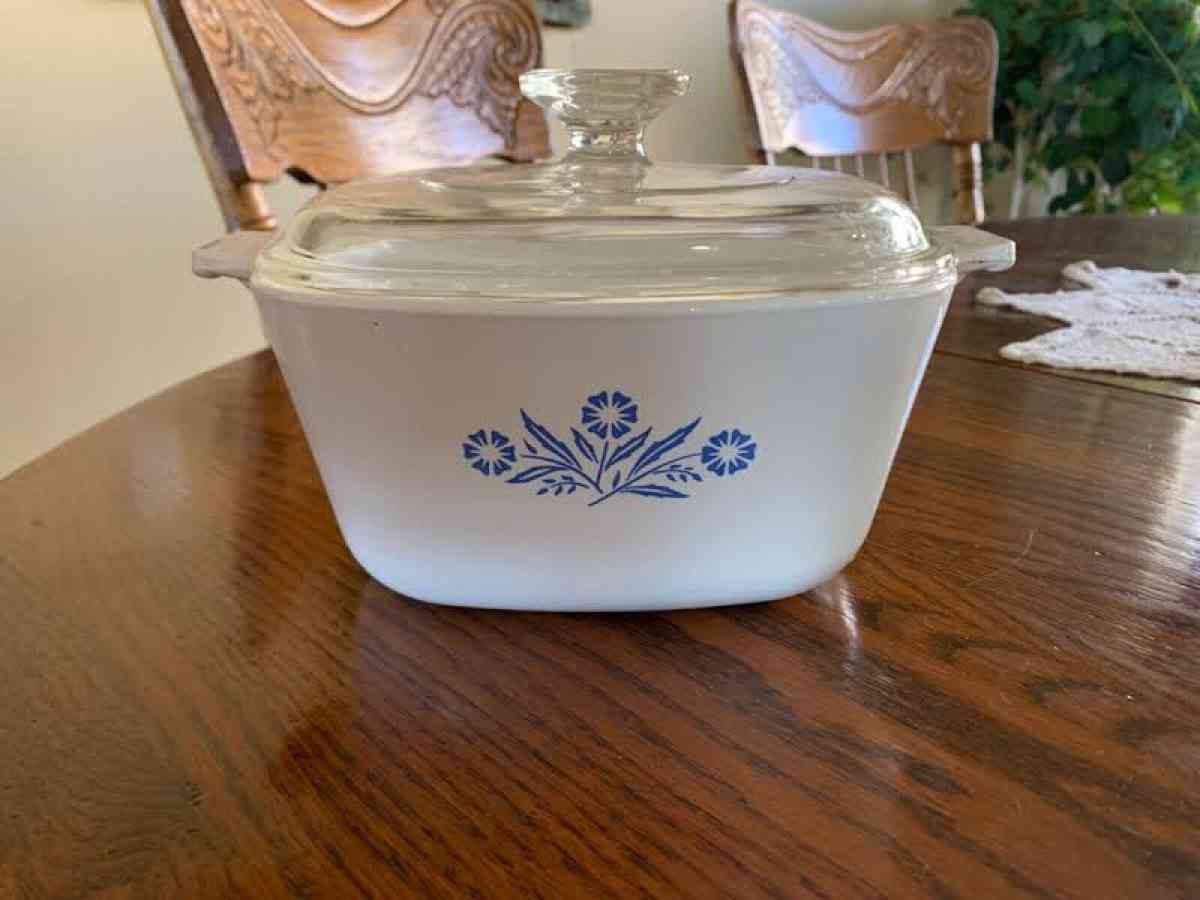 vintage Pyrex casserole dish and bowls - South Solon, Ohio - FleaMarketBay