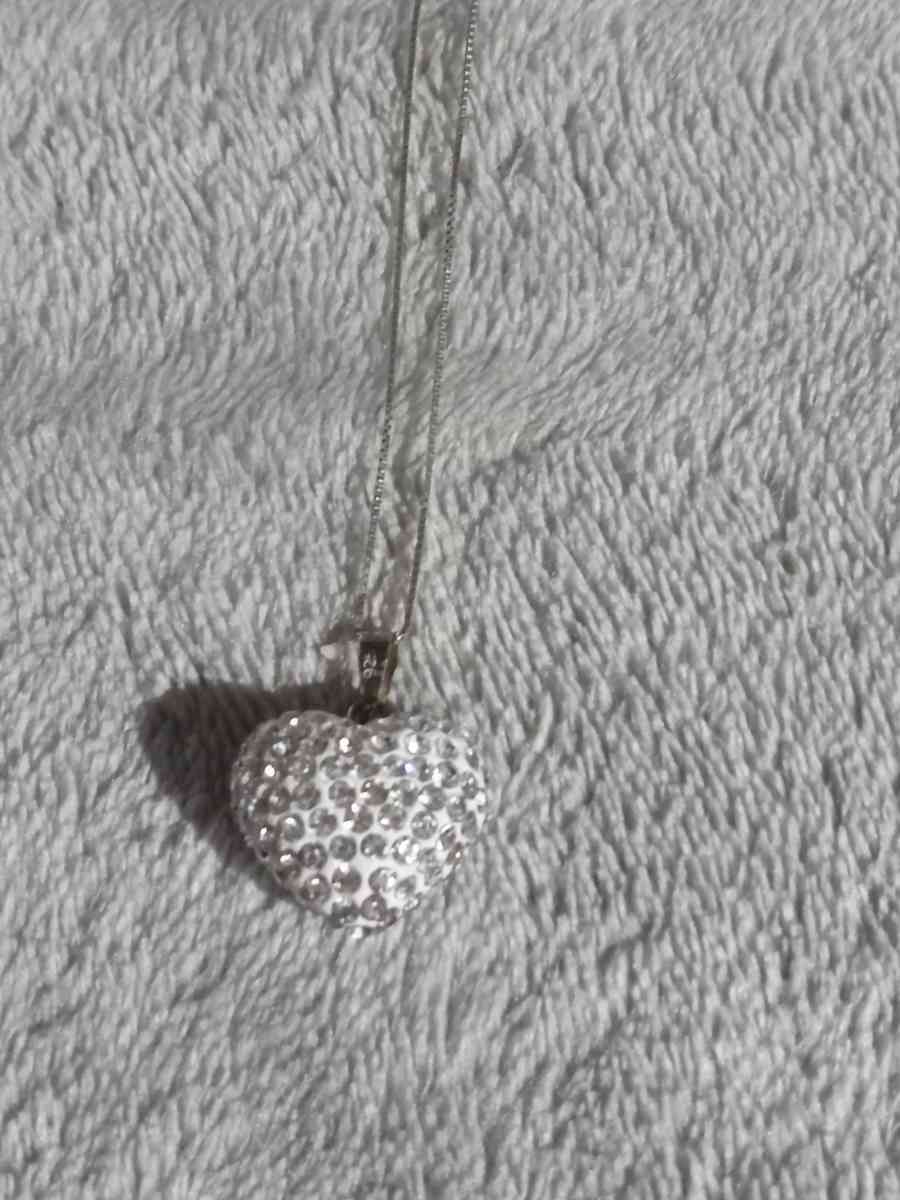 micro puffed heart pendant - Gonzales, Louisiana - FleaMarketBay