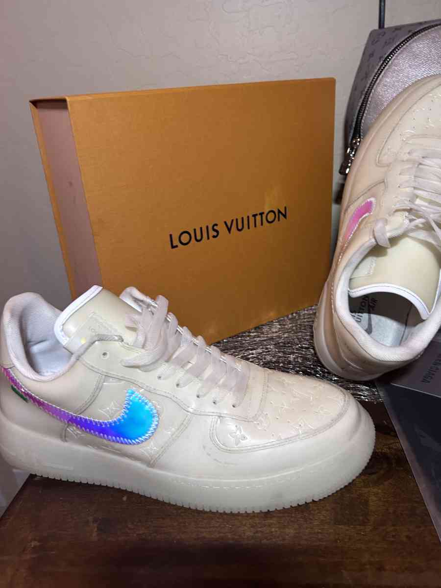 Louis Vuitton Air Nike - Scottsdale, Arizona - FleaMarketBay