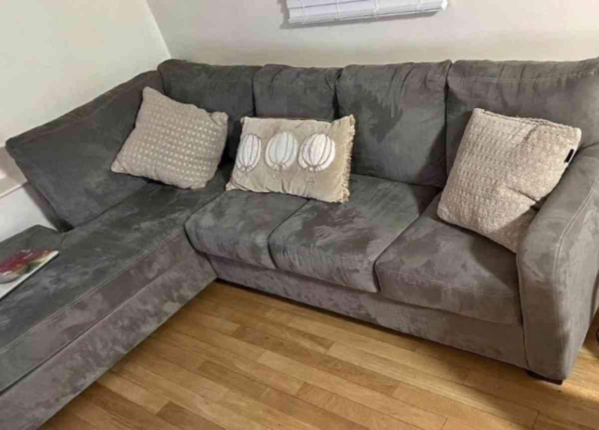 couch for sale - Charlotte, North Carolina