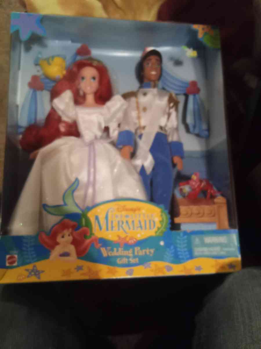 barbies - Waterloo, Iowa - FleaMarketBay