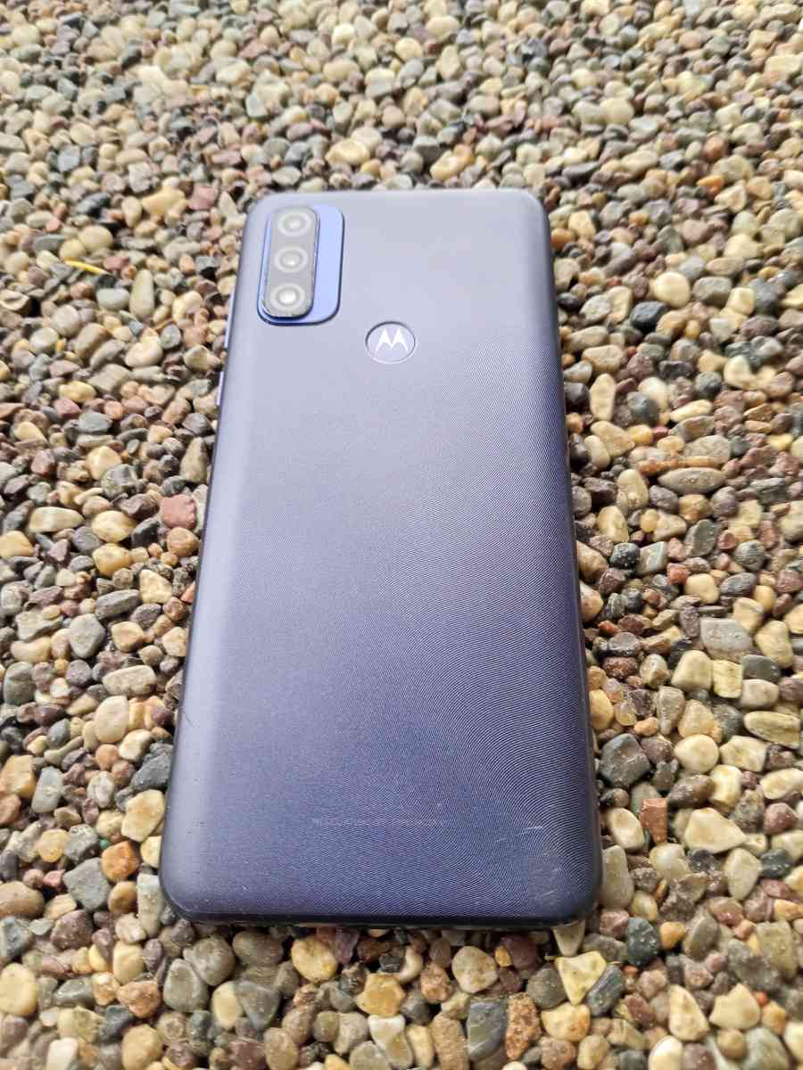 a old blue phone - Missouri City, Missouri - FleaMarketBay