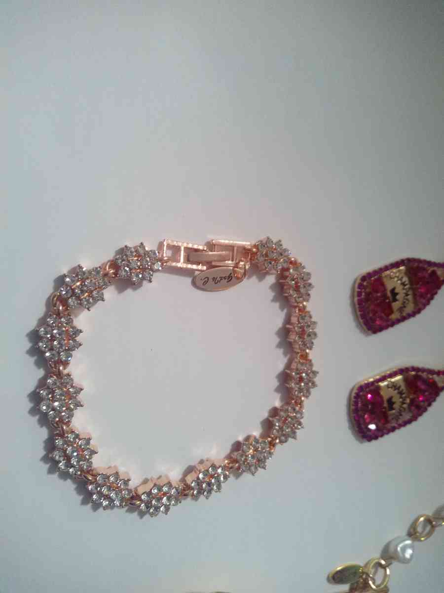 4 piece mixed lot numb 10 - Alachua, Florida - FleaMarketBay