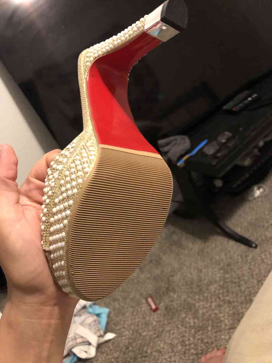 red bottoms - Tulsa, Oklahoma - FleaMarketBay