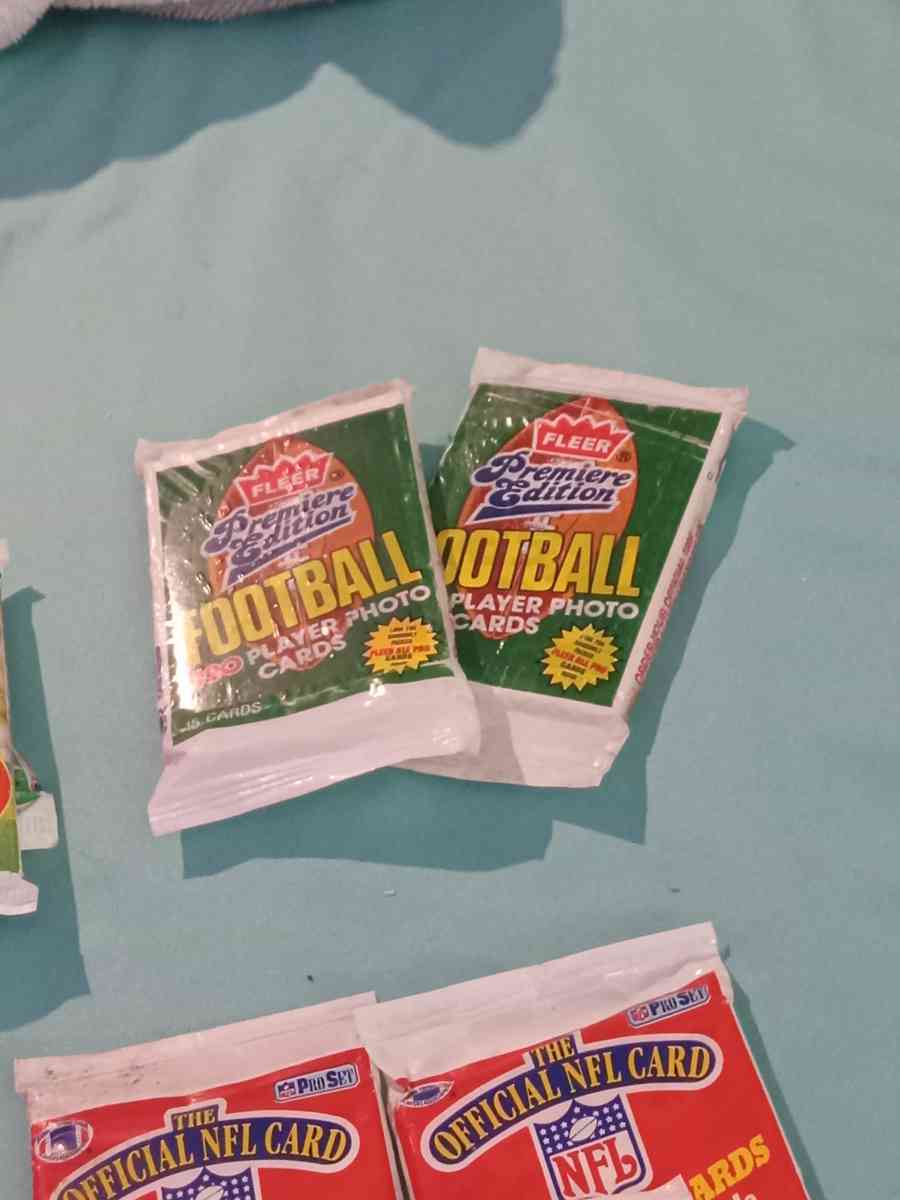 NFL trading cards - Gonzales, Louisiana - FleaMarketBay