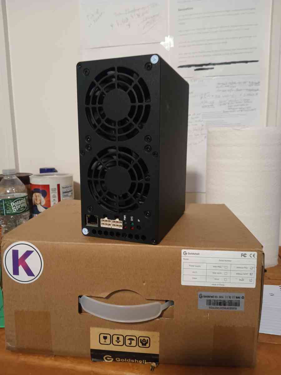 Goldshell KD Box II - Attleboro, Massachusetts - FleaMarketBay