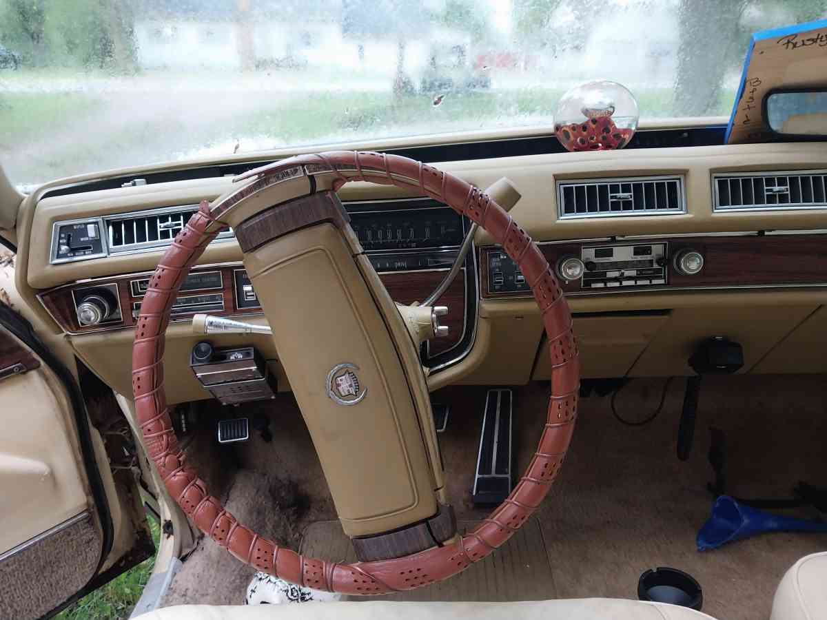 1978 Cadillac beautiful car - Millington, Michigan - FleaMarketBay