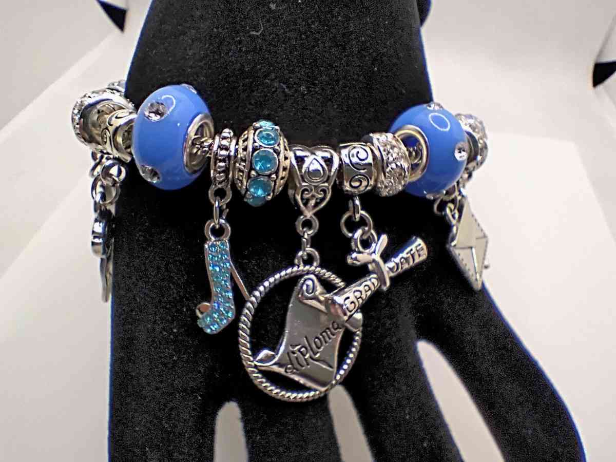 Jewelry - Montclair, California - FleaMarketBay