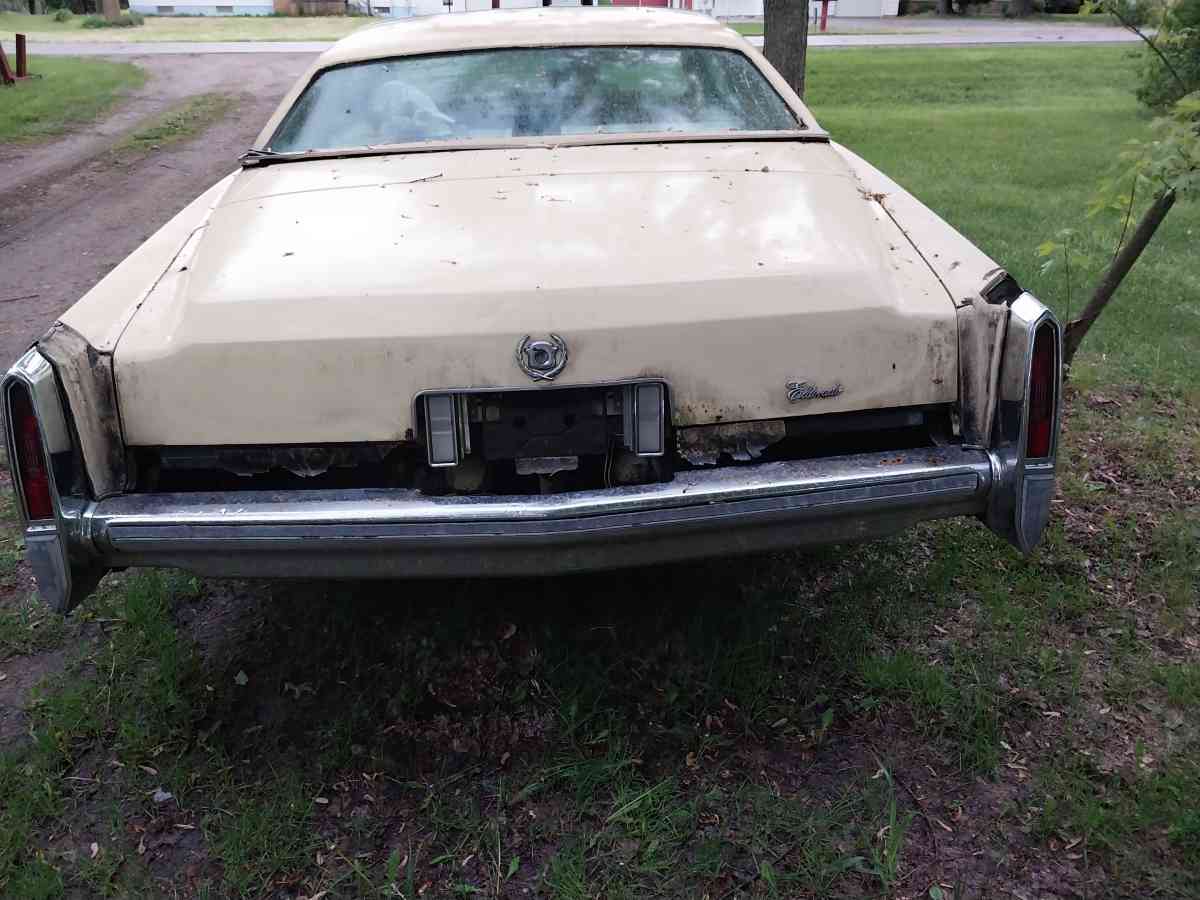 1978 Cadillac beautiful car - Millington, Michigan - FleaMarketBay