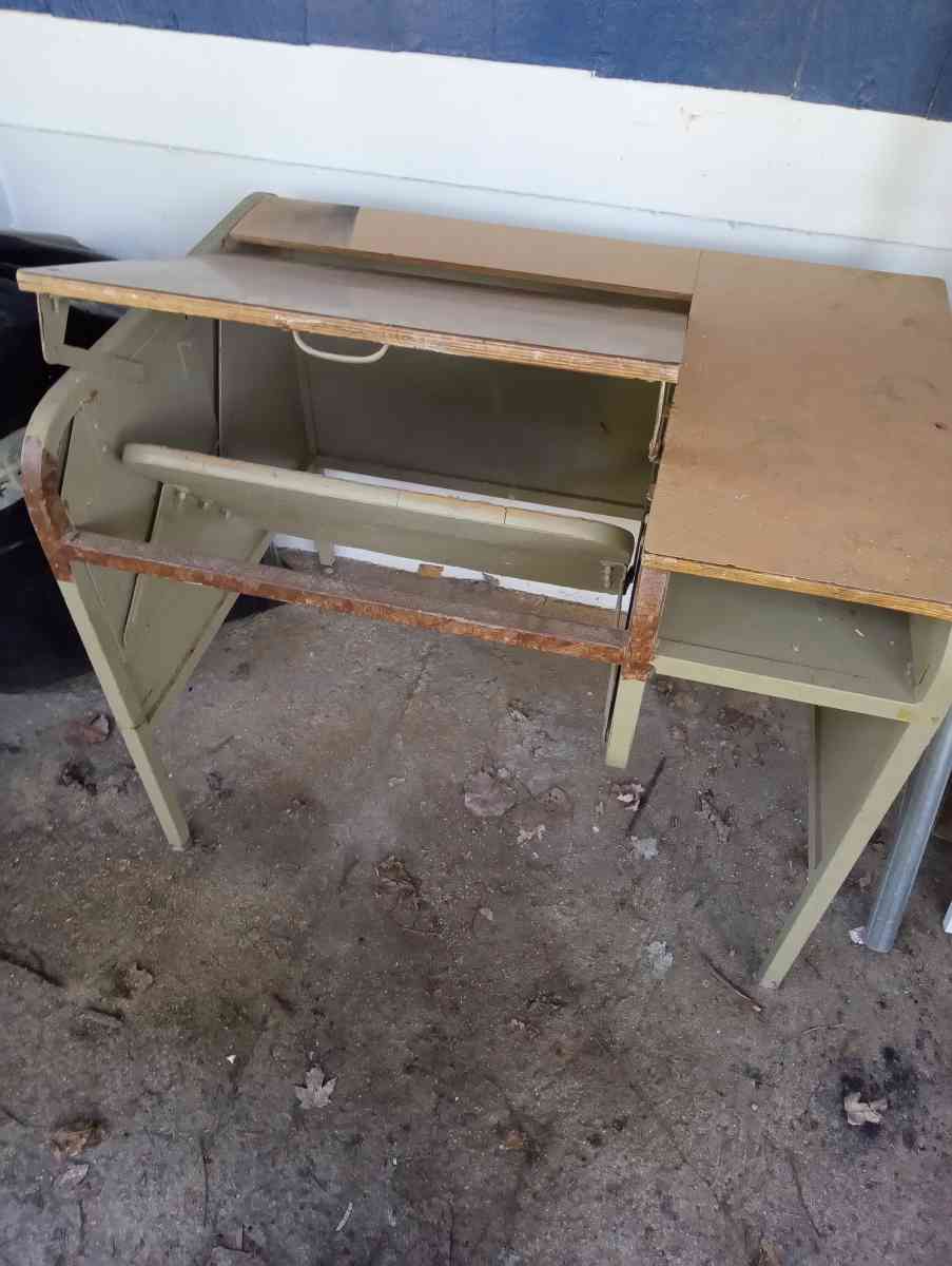 old army desk - Clinton Township, Michigan - FleaMarketBay