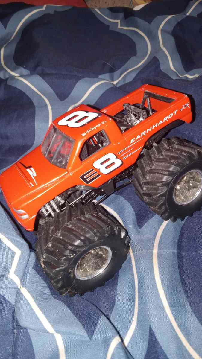 Dale Earnhardt Jr die cast monster truck - Macomb, Illinois