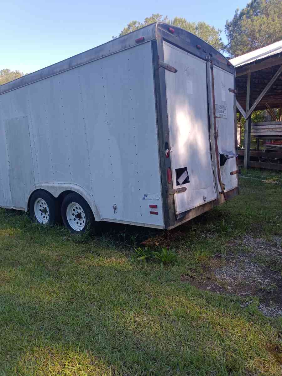 7X16 feet enclosed cargo trailer - Smiths Station, Alabama - FleaMarketBay