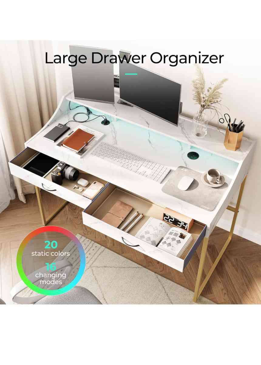 desk with LED light - Lawrenceville, Georgia - FleaMarketBay