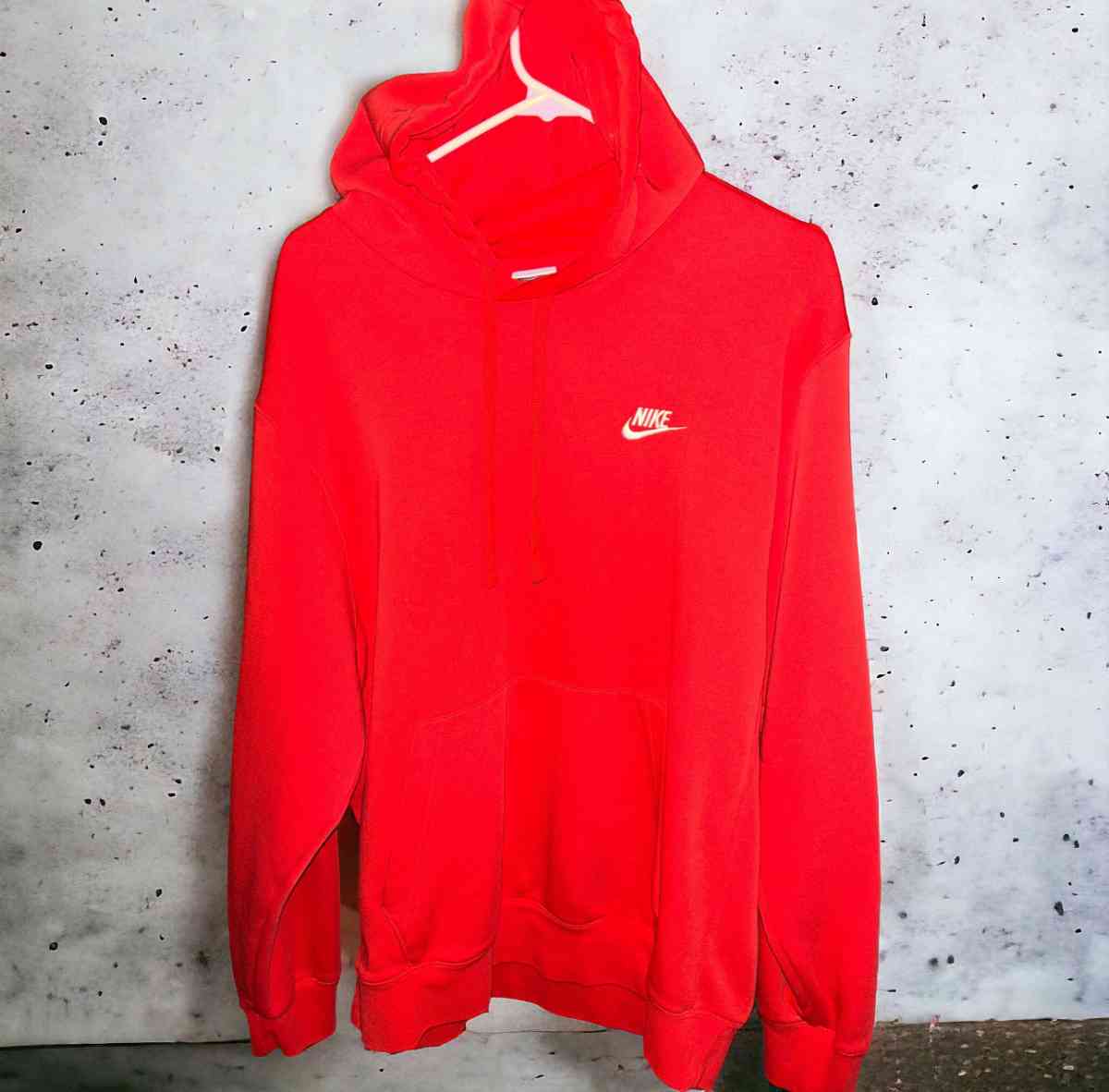 mens size large red Nike hoodie - Cincinnati, Ohio - FleaMarketBay