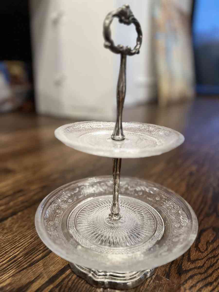 2 Layer Glass Stand for desserts - Flower Mound, Texas - FleaMarketBay
