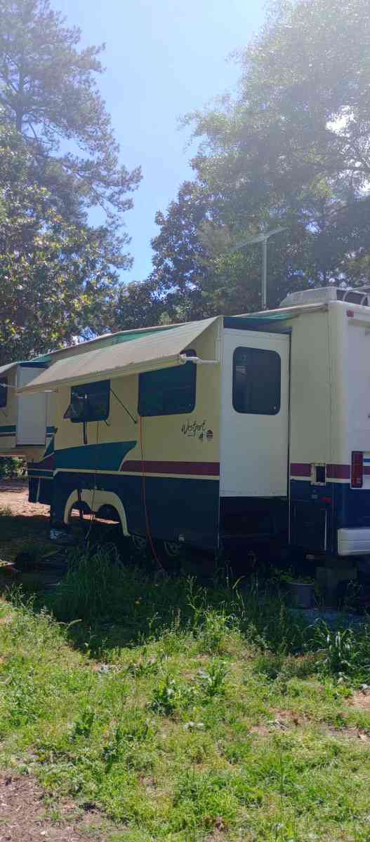 Fleetwood Westport - Smiths Station, Alabama - FleaMarketBay