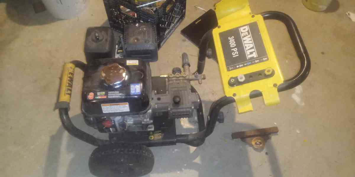 3400 psi DeWalt pressurewasher - Pell Lake, Wisconsin - FleaMarketBay