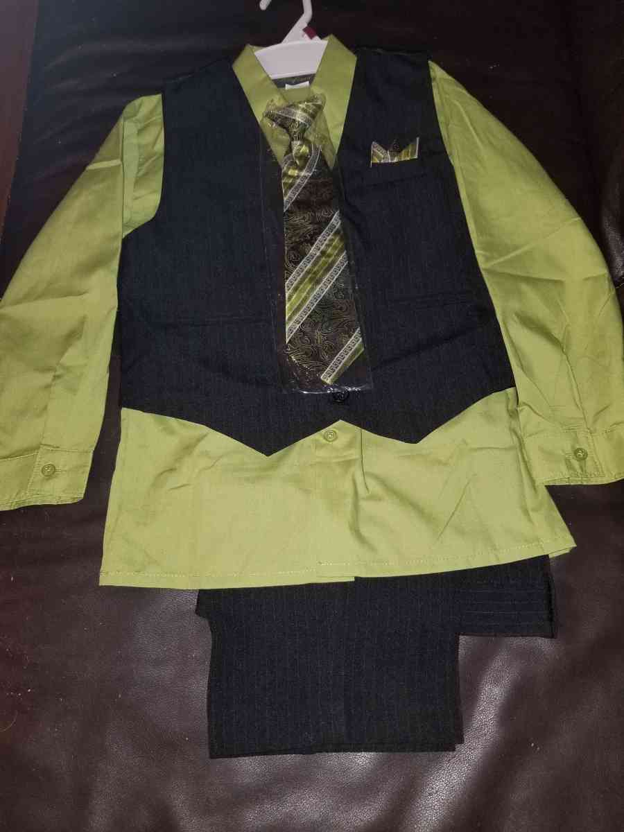 Little Boys 5 piece Suit - Berea, Kentucky - FleaMarketBay