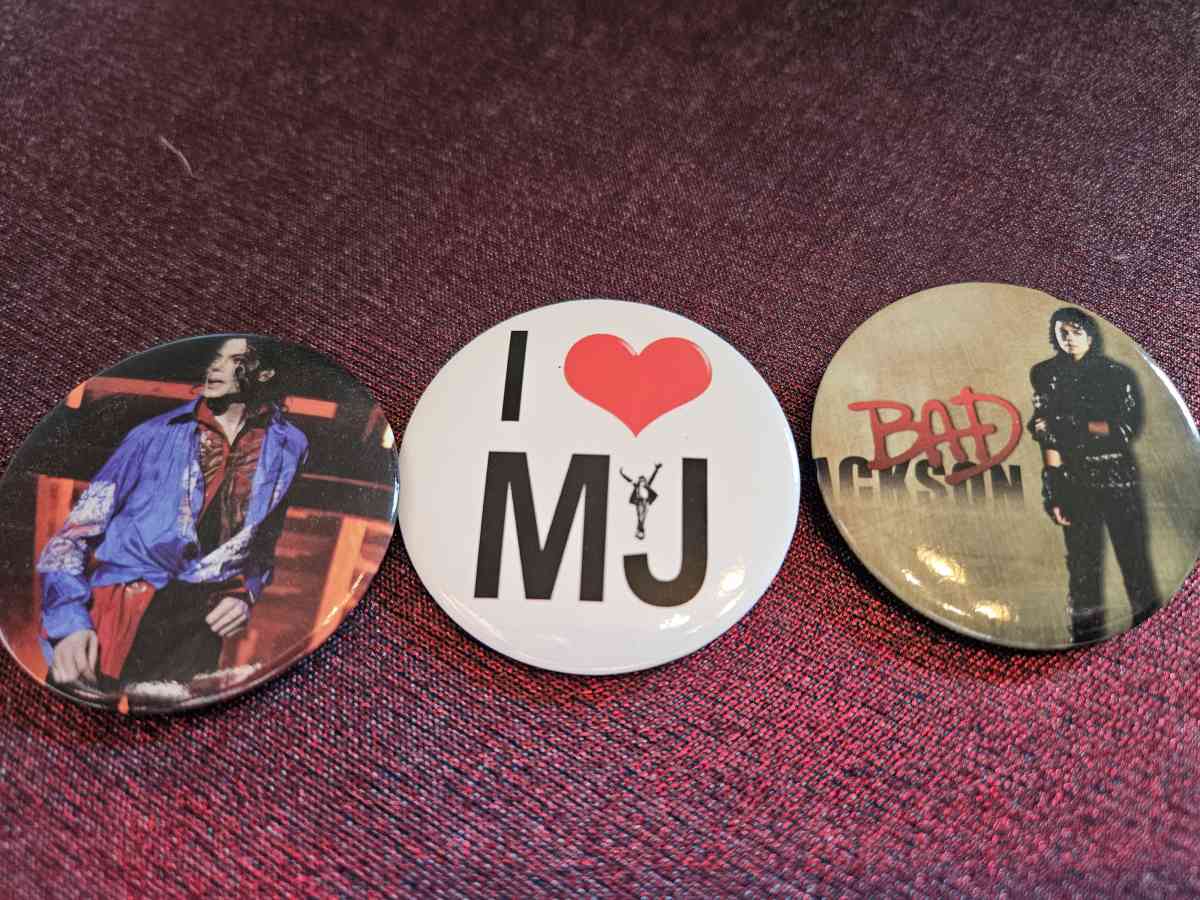 RARE Collectible Michael Jackson Pins - Dublin, Ohio - FleaMarketBay