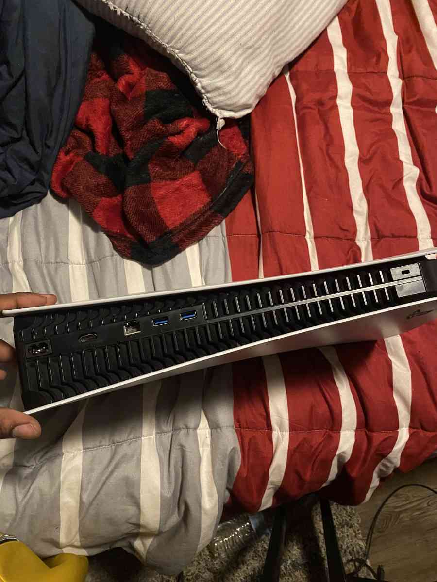 PlayStation 5 disc version - Covington, Kentucky - FleaMarketBay