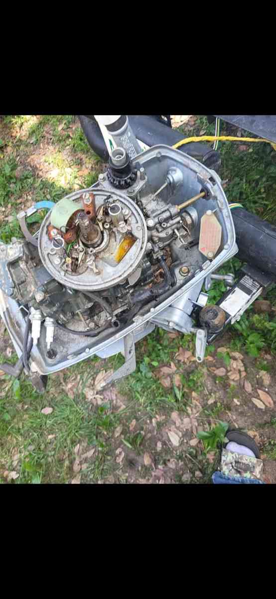 6hp Evinrude tiller motor - Lakeland, Florida - FleaMarketBay